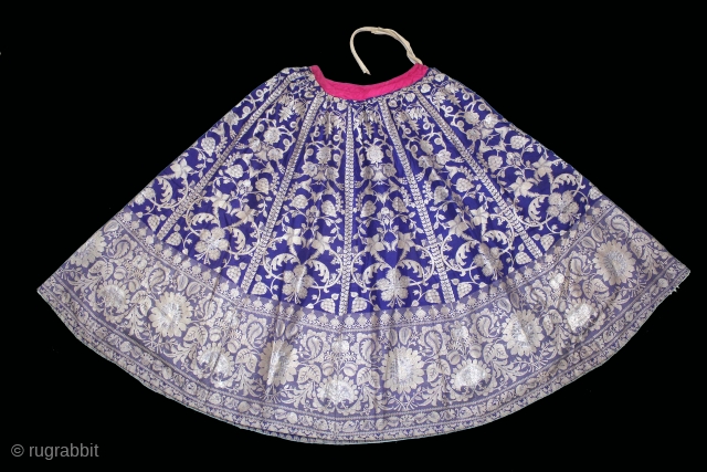 Wedding Skirt Zari (Real Silver) Brocade From Varanasi, Uttar Pradesh. India.Called As Marwadi Lehenga.(DSL05350).                   