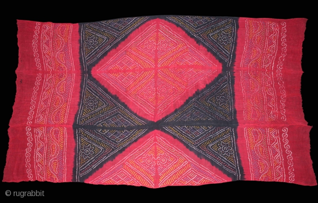 Tie and Dye Cotton Odhani From Rajasthan India.Its size is 123cm X 200cm.(DSL01640).                    