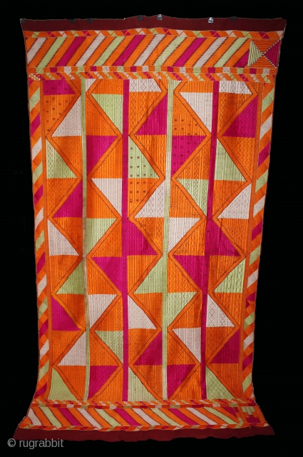 Phulkari From East(Punjab)India Called As Bagh.Rare Pattern (Patang)Design.Floss Silk on Hand Spun Cotton khaddar Cloth.Mind Condition.(DSL03190).                 