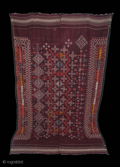 Odhani from Shekhawati wool shawl Distic of Rajasthan India.Hand embroidery ethnic folk handloom handmade old rare shawl.Its size is W 121cmX L 217cm.(DSE01380).          