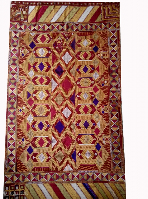 Phulkari from east(India) Punjab,India.
known as Darshan Darwaja. one of the rare design in Indian Phulkari. In a very good condition.             