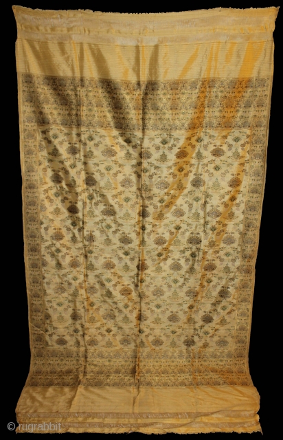 Old Real Zari Cream Dupatta From Banaras India. Dupatta in Cream by pure Silk Fabric.Made to order for some Royal Rajput Family.Perfect Condition.(DSC00590).          