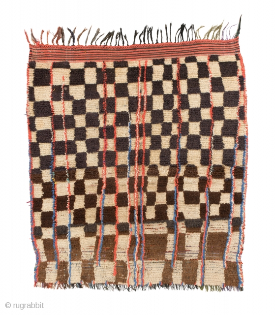 tm 1978, small pile rug from the Azilal region, central High Atlas, Morocco, 1980s, 145 x 130 cm (4' 10'' x 4' 4''). 
www.berber-arts.com         