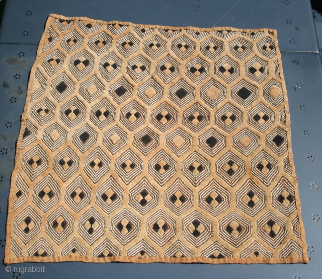 Shoowa raffia velvet square
65cm by 63cm                           