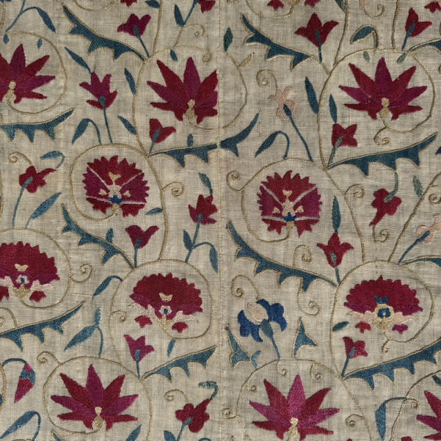 19th century nim suzani, Great condition.
1.08m by 1.40m
Contact gene@heritage-antique-rugs.com for more pics, price etc
WhatsApp +44 (0)7803341863