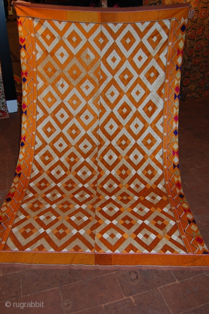 Spectacular Phulkari piece in great condition, very fine embroidery and beautiful colour combination                    