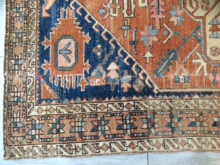 very old heriz,size 160 x 130 cm, good condition.                        