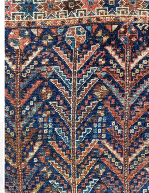 Antique Shiraz small rug. 4'4" x 2'9" or 132 x 84cm. Contact me at: gerrerugs@gmail.com or Steven.malloch@gmail.com                