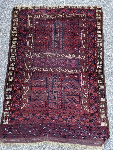 19th century Ersari ensi with complete kilim end. 4'4" x 6'6" or 132 x 198cm. Wonderful natural dyes with no tip fading. One repiled strip 2/3 down and low pile in the  ...