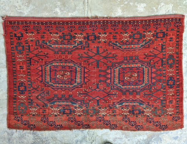 Nice old Ersari chuval with 2 large guls in the center and large secondaries. 151 cm x 97 cm or 59.5 x 38 in. Available. Please contact me at: gerrerugs@gmail.com or Steven.malloch@gmail.com 