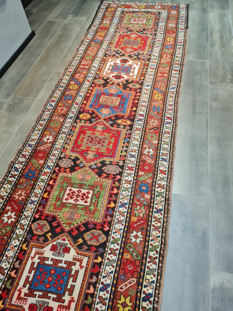 ANTIQUE GARABAGH IN PERFECT CONDITION SIZE 350X93 CM                         