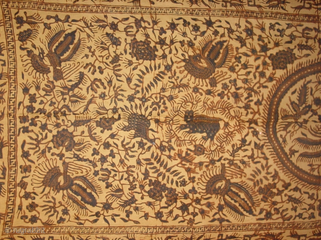 gorgeous silk antique batik indonesian lokchan  great condition , great special sized
55x130cm
1.8x4.3ft                    