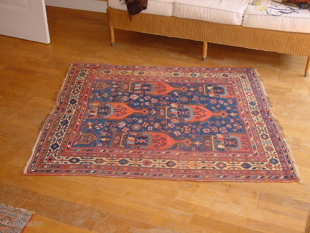 wonderful antique tribal afshar rug, great naturalk colors, some selvedge wear and some foundation visible, no stains, no repairs, no tears, no holes, all wool, great wide size
135x150cm
4.5x5ft
ON EBAY NOW   