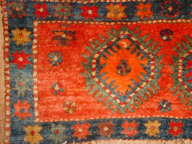 konya, 1870?
105x56cm 3.5x1.9ft
wonderful meaty pile, saturated natyural colors, 3 fingertip wear                      