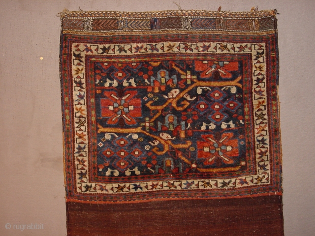 beautiful 1880 antique afshar bag, complete, some minor low pile, no stains, no repairs, fabulous natural colors
the whole measures 74x124cm  2.5x4.1ft           