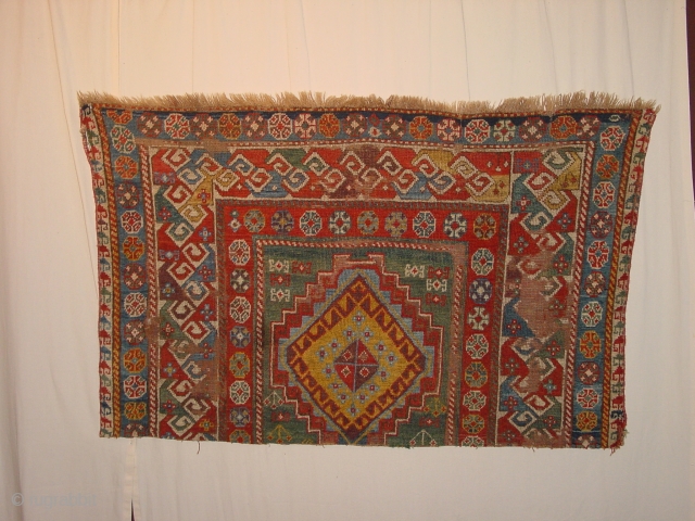 wonderful antique 1840 CAUCASIAN RUG FRAGMENT, clean, flexible, no stains, fabulous natural colors

125x82cm
4.2x2.7ft                    