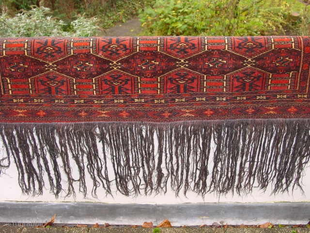 wonderful condition, great pattern, great natural colors, original fringes
142x42cm  4.7x1.4ft without the fringes                   