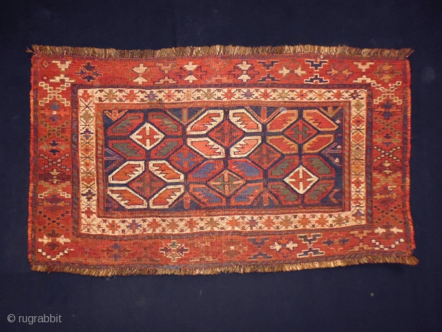 1880 Shaksafan Soumakh Mafrash
Size: 83x46cm (2.8x1.5ft)
Natural colors                          