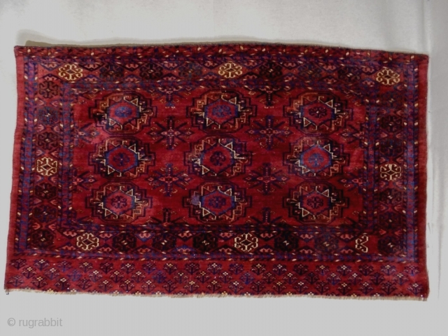 19th Century Fine Turkmen Cuval
Size: 141x84cm
Natural colors                          