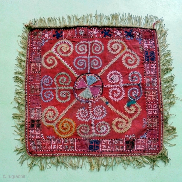 1920 Uzbek Textile
Original piece
62 x 60 cm
                          