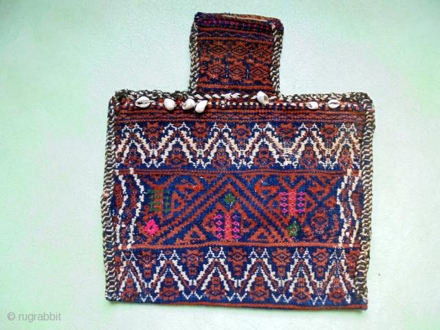 Tribal Soumakh Namakan Baluch Saltbag
Size: 50x56cm
Made in period 1920/30                        