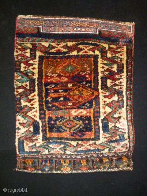 Kurd 
Size: 48x60cm (1.6x2.0ft)
Natural colors, the left selvage is not original                      