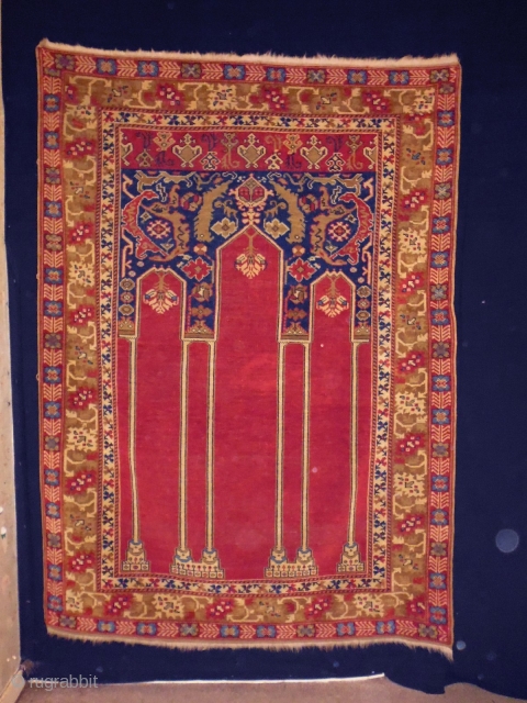 Ushak?tuduc rug
Size: 135x190cm (4.5x6.3ft)
 made in circa 1920, it is used to be hanged up
                  