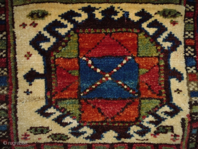 Kurd Bagface
Size: 58x68cm (1.9x2.3ft)
Natural colors, made in circa 1910, there is an old repair at the top right corner.              