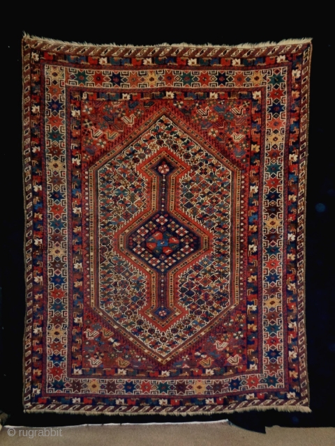 Kashkuli/Qasqhay
Size: 150x196cm (5.0x6.5ft)
Natural colors, wool on wool, made in circa 1910/20                      