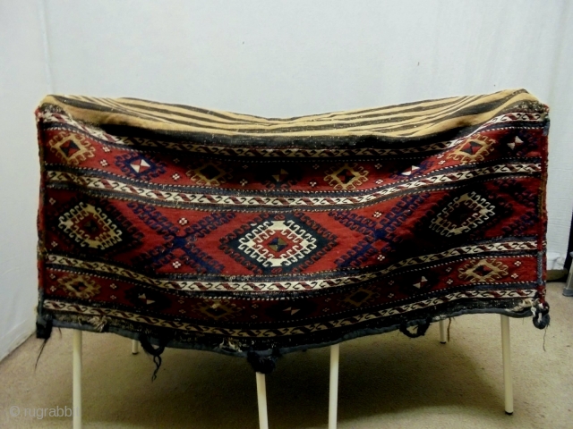 19th Century Baby Rocking Cradle
Size: 110x53x47cm
Natural colors                          