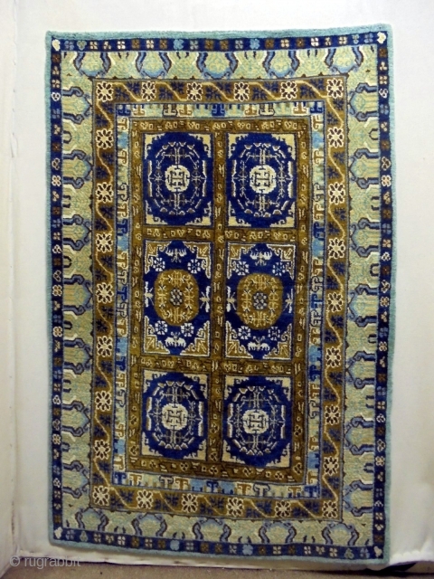 Tibetian Rug
Size: 119x180cm
Natural colors,                             
