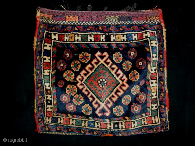 Qasqhay Nomad Bag complete
Size: 62x85cm (2.1x2.8ft)
Natural colors, circa 90 years old                      