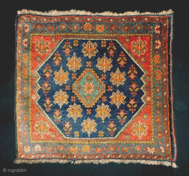 Shiraz Bagface
Size: 53x49cm (1.8x1.6ft)
Natural colors, made in circa 1910/20                        