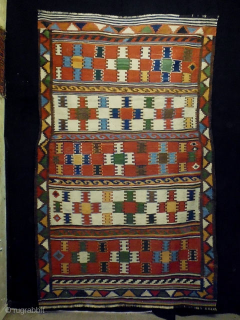 Interesting Design Colorful Nomad Kelim
Size: 150x240cm (5.0x8.0ft)
Natural colors, made in circa 1910                     