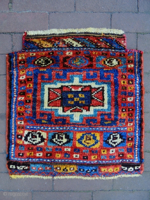 Kurdish Bagface
Size: 45x47cm
Natural colors, made in period 1910/20                         