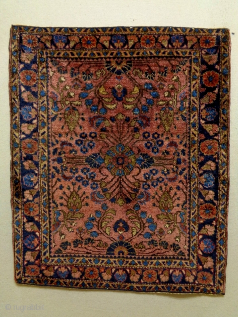 Very Fine American Saroukh
Size: 60x72cm
made in circa 1910                         