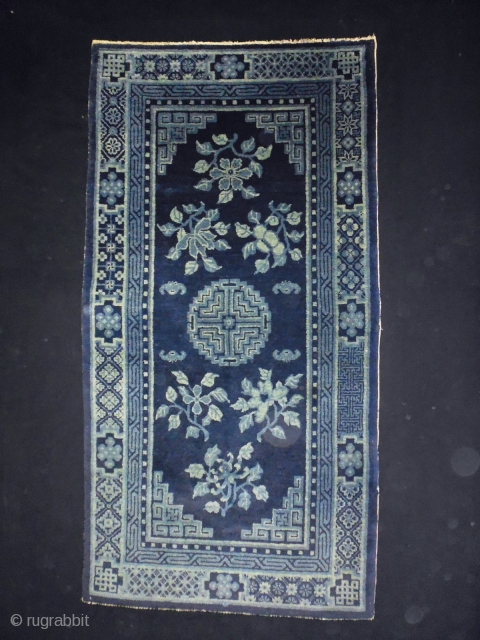 Chinese Rug
Size: 80x154cm (2.7x5.1ft)
Natural colors                            