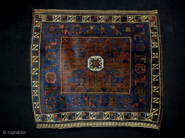 Baluch Bagface
Size: 87x75cm (2.9x2.5ft)
Natural colors, circa 80 years old                        