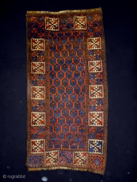 1880 Timuri Belouch
Size: 71x140cm (2.4x4.7ft)
Natural colors, Turkish knots                         