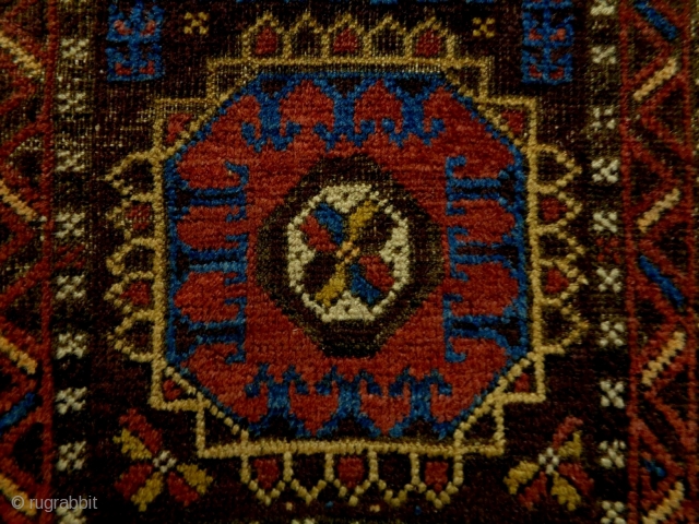 19th Century Baluch
Size: 46x78cm (1.5x2.6ft)
Natural colors                           