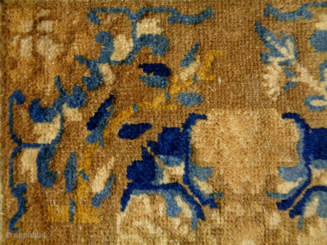 Early 19th Century Chinese Ningxia 
Size: 68x65cm
Natural colors                         