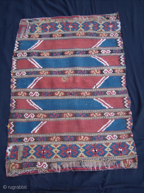 Monastir Kilim
Size: 73x103cm (2.4x3.4ft)
Natural colors                            