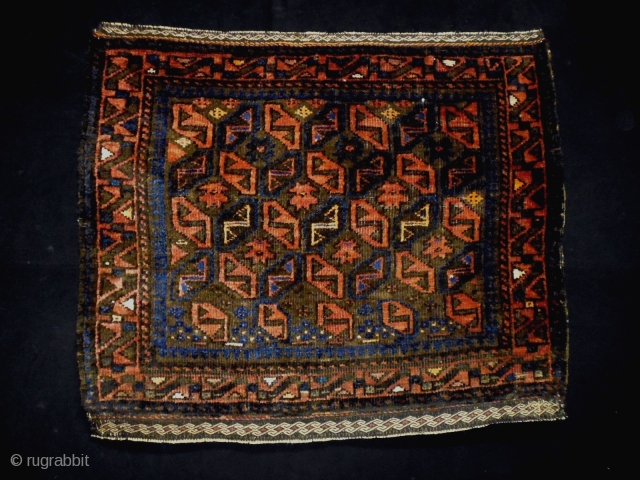 Belouch Bagface
Size: 70x58cm (2.3x1.9ft)
Natural colors, circa 90-100 years old, there is silk                     