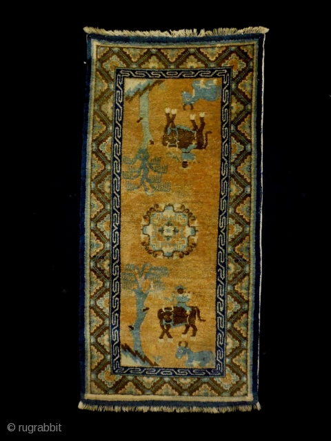 Chinese Rug
Size: 60x124cm (2.0x4.1ft)
Natural colors, made in circa 1920, there are old repairs.                    