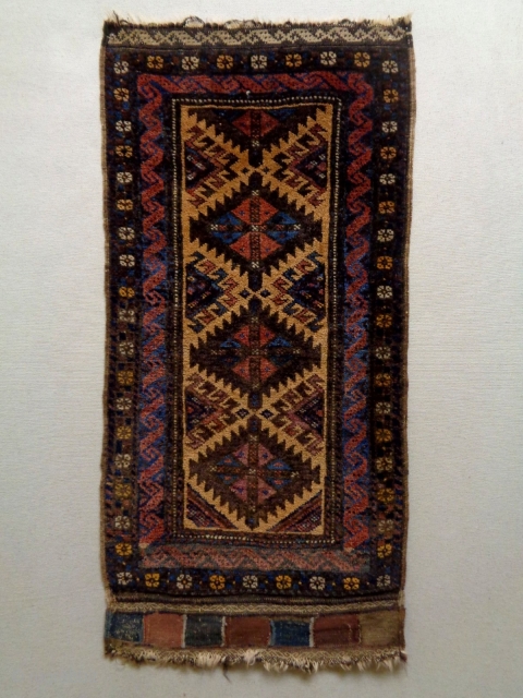 Baluch
Size: 45x93cm (1.5x3.1ft)
Natural colors, made in circa 1910                         