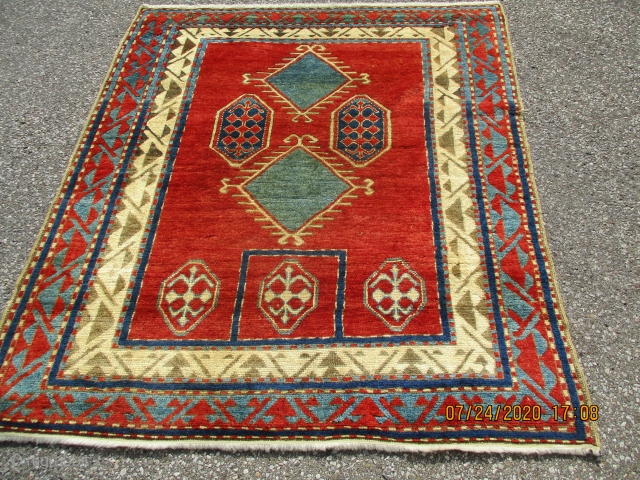 Superlative 1860ies full pile Borjalou.
Incredible wool quality,silky soft floppy handle.
Perhaps one of best of type.

Reasonable ,write to: erguart@outlook.com

for further details             