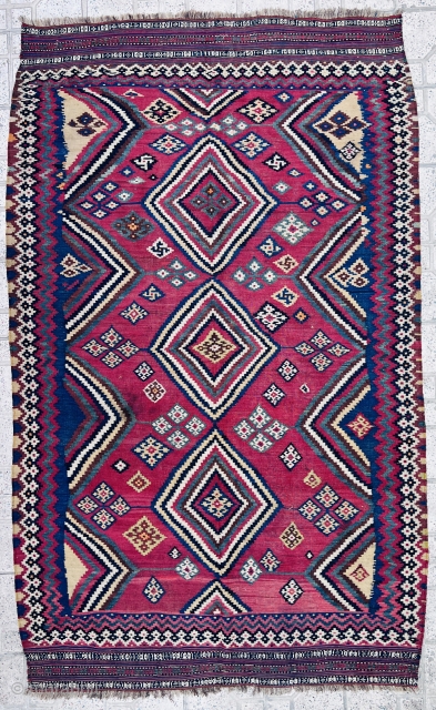  beautiful Luri Qashqai kilim circa 1880 in very good condition size260x160cm
                     