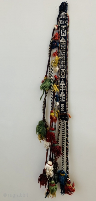 excellent quality and  Beautiful of the 1880 circa Qashqai horse neck-band  To decorate for special  Ceremony  in very good condition,size85x5cm         