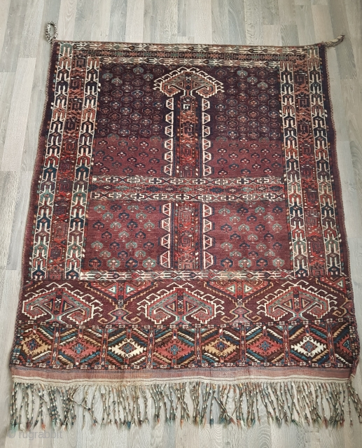 Antique Yomud Engsi with eagle motives and wonderful colors. All natural dyes. Full thick pile of the finest wool quality. It is complete with original individually wrapped decorative tassels. Size is 148x174  ...