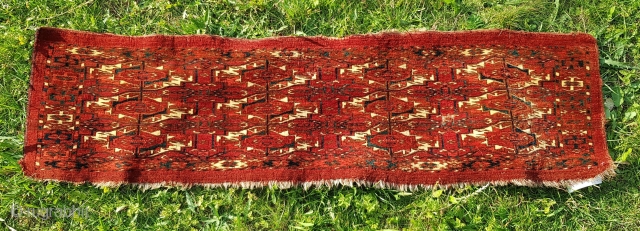 Beautiful 19th century Turkmen Tekke 12 gul torba, with great color and velvety wool quality. Very finely woven. Some moth bites as seen, otherwise in overall good condition. Size is 4'1"x 1'2".  ...